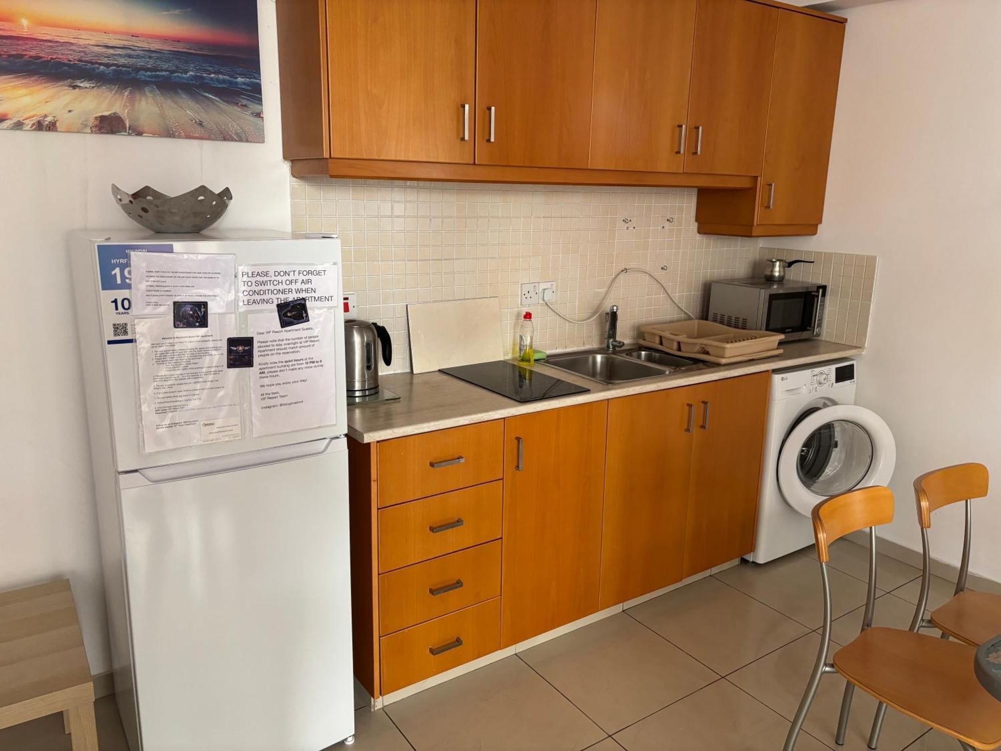 Vip Resort Apartment On Makenzie Beach Ларнака Экстерьер фото