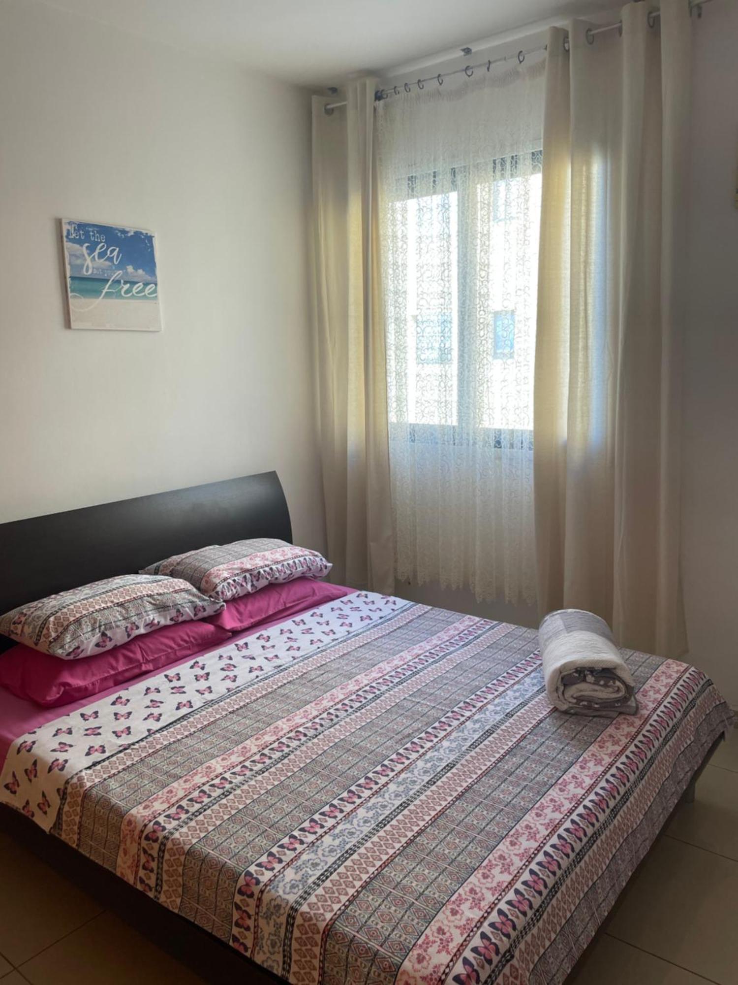 Vip Resort Apartment On Makenzie Beach Ларнака Экстерьер фото