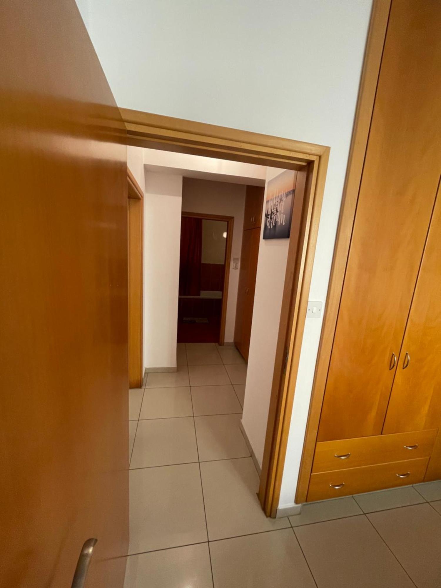 Vip Resort Apartment On Makenzie Beach Ларнака Экстерьер фото