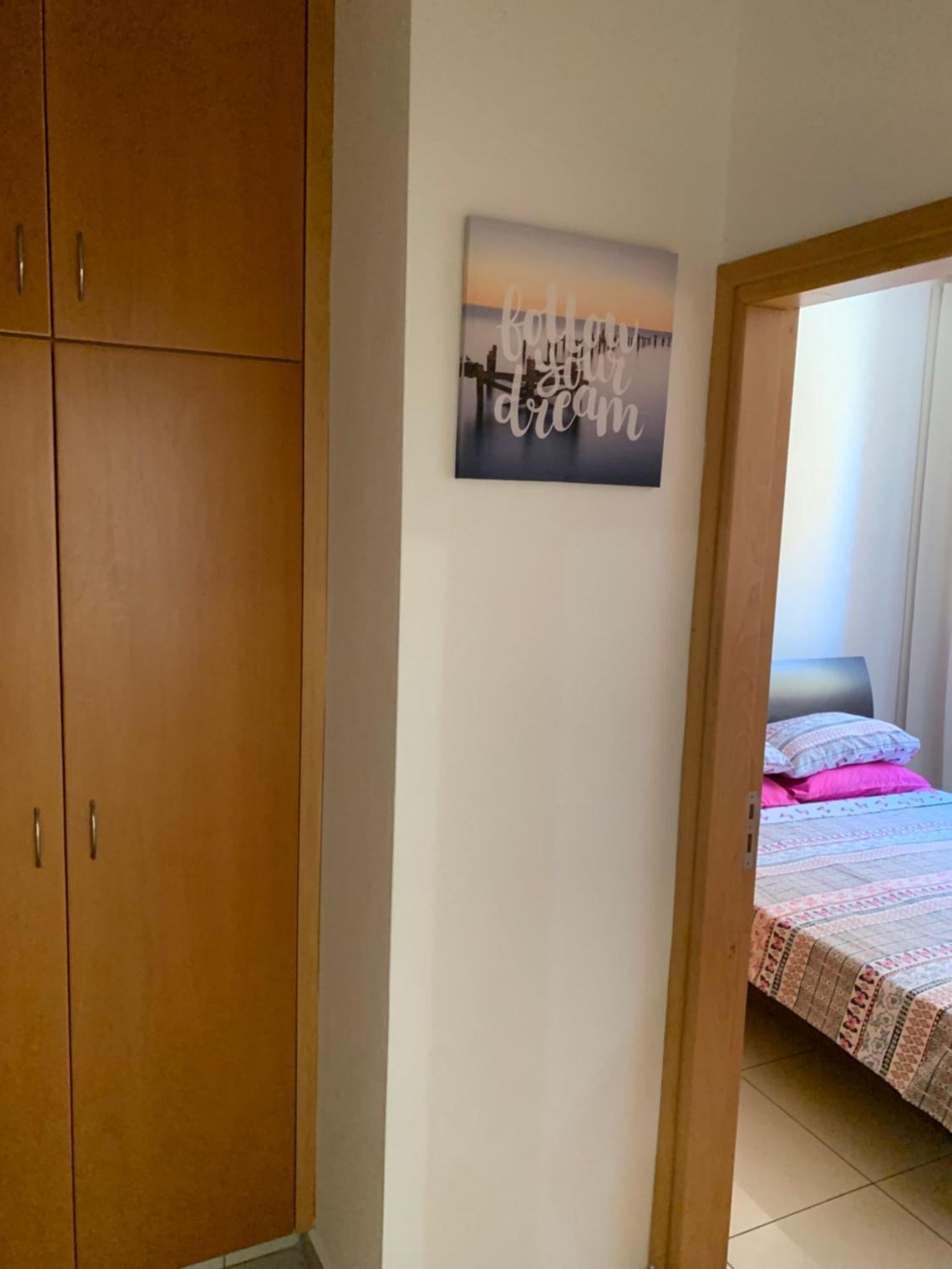 Vip Resort Apartment On Makenzie Beach Ларнака Экстерьер фото